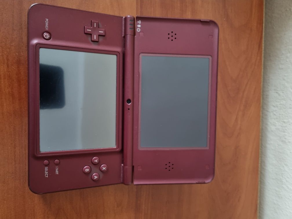 Nintendo DS XL + ładowarka i R4 SDHC