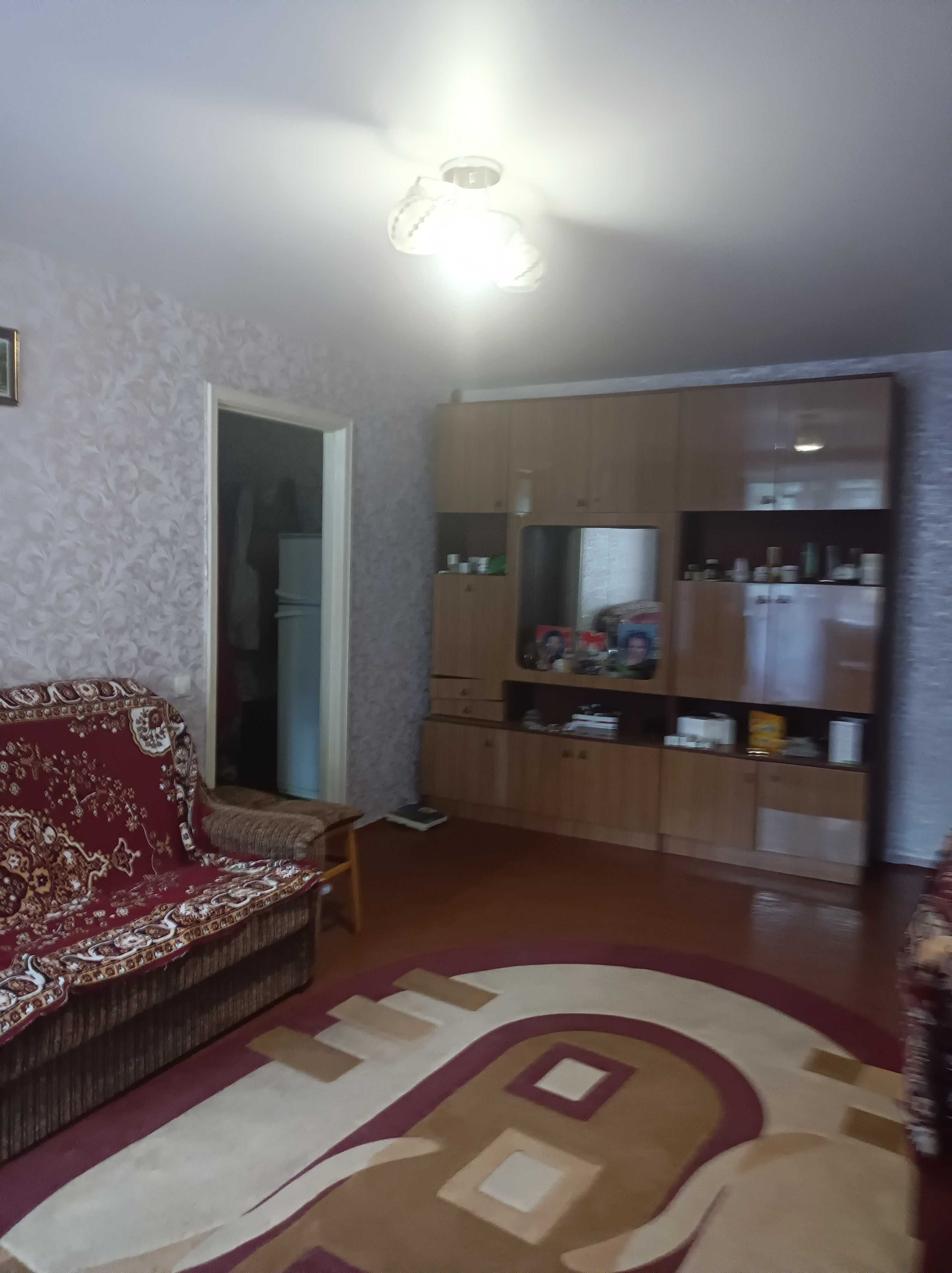 Продам 3-х комнатную квартиру на Соцгороде,своя.