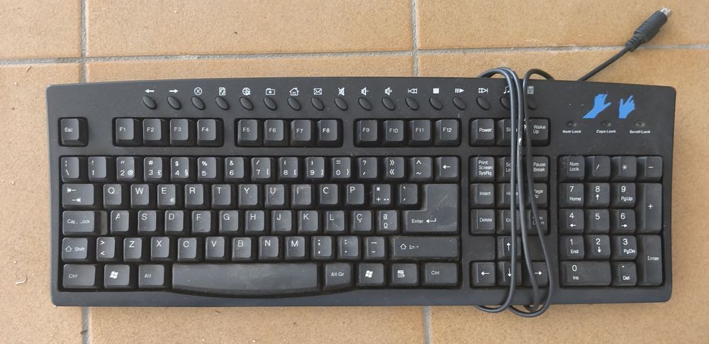 Teclado QWERT.    .