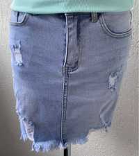 Jeansowa spódnica z rozdarciami S