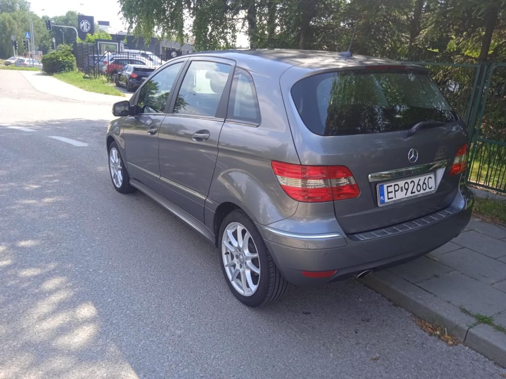 Mercedes B class
