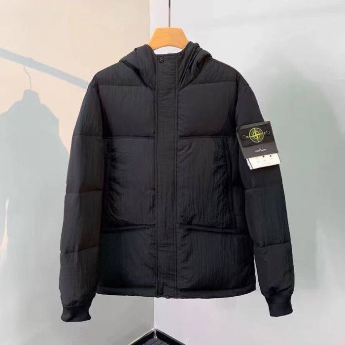 Пуховик STONE ISLAND NYLON METAL, нова колекція 2025