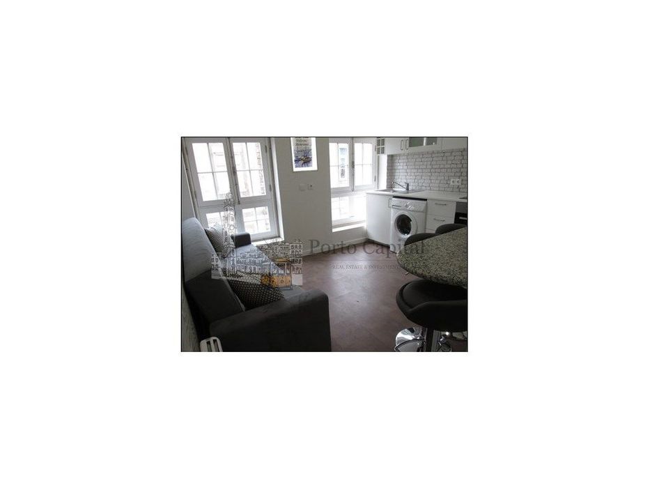 Excelente Apartamento T1k, Mobilado, No Centro Do Porto Para Arrend...