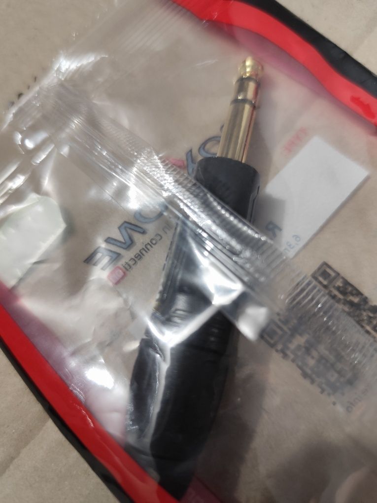 Wtyk typu Jack 6.3 stereo Roxtone RJ3P-BG