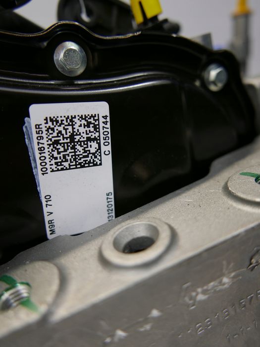 silnik kompletny nowy 2.0 m9rv710 renault trafic