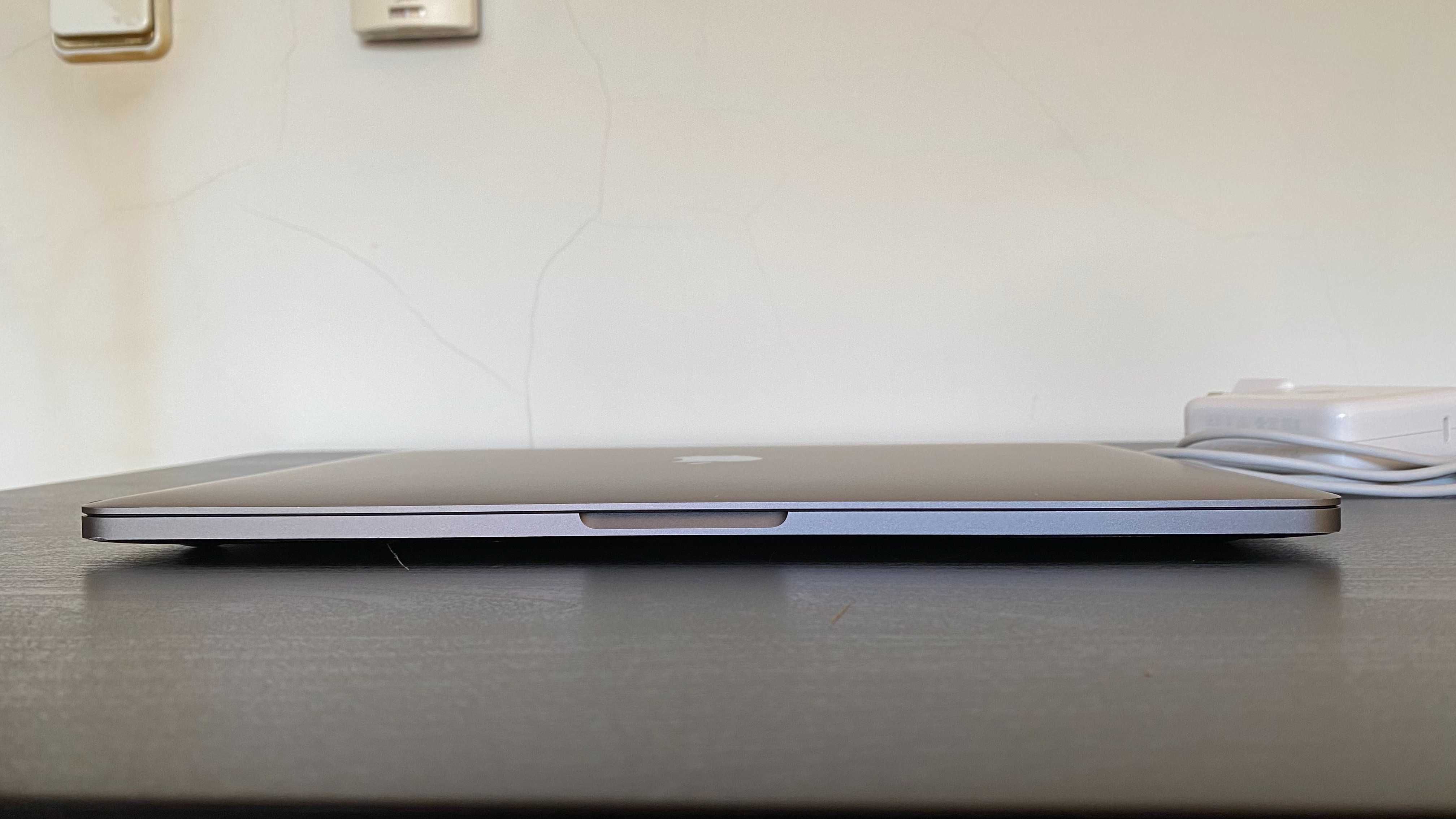 MacBook Pro 13-inch 2018 - Four Thunderbolt 3 Ports