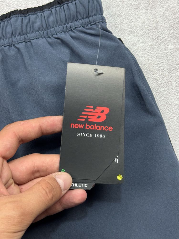 Новые беговые шорты New Balance