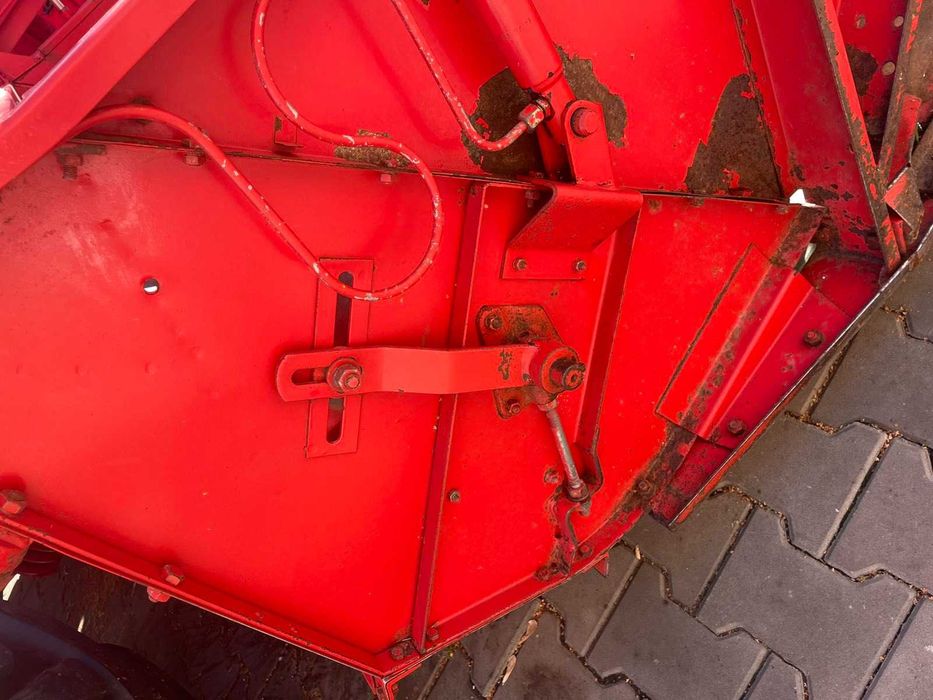 Продам комбайн Массей фергюсон 240