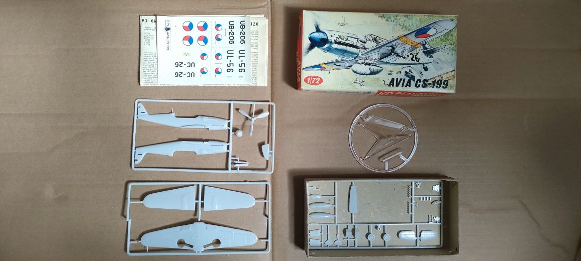 Model do sklejania 1/72 Aviva CS-199