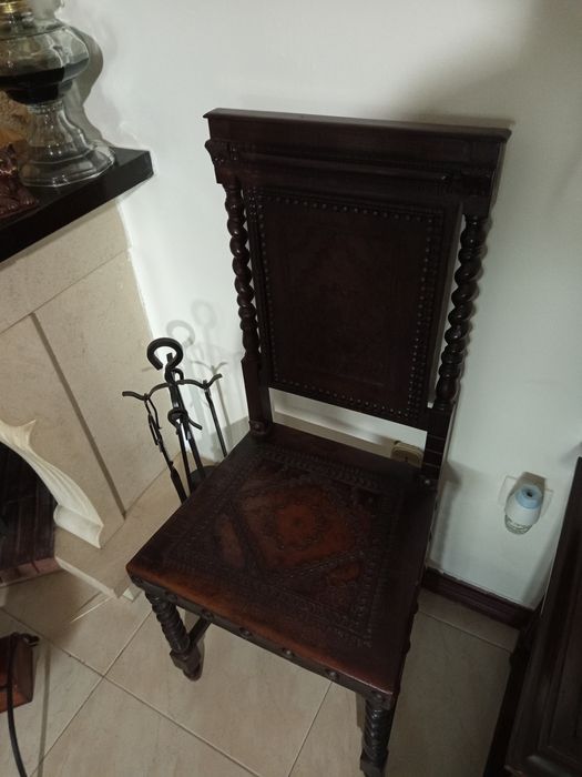 Moveis antigos em excelente estado