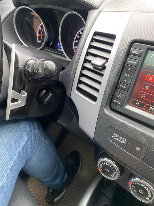 Автомобіль Mitsubishi Outlander 2011