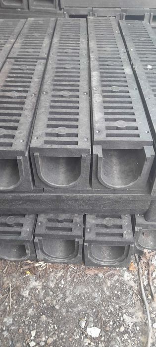 Ливневки полімерпіщані, водовідвідні лотки з решітками