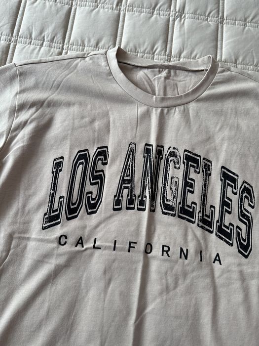 nowa beżowa koszulka T-shirt z nadrukiem Shein