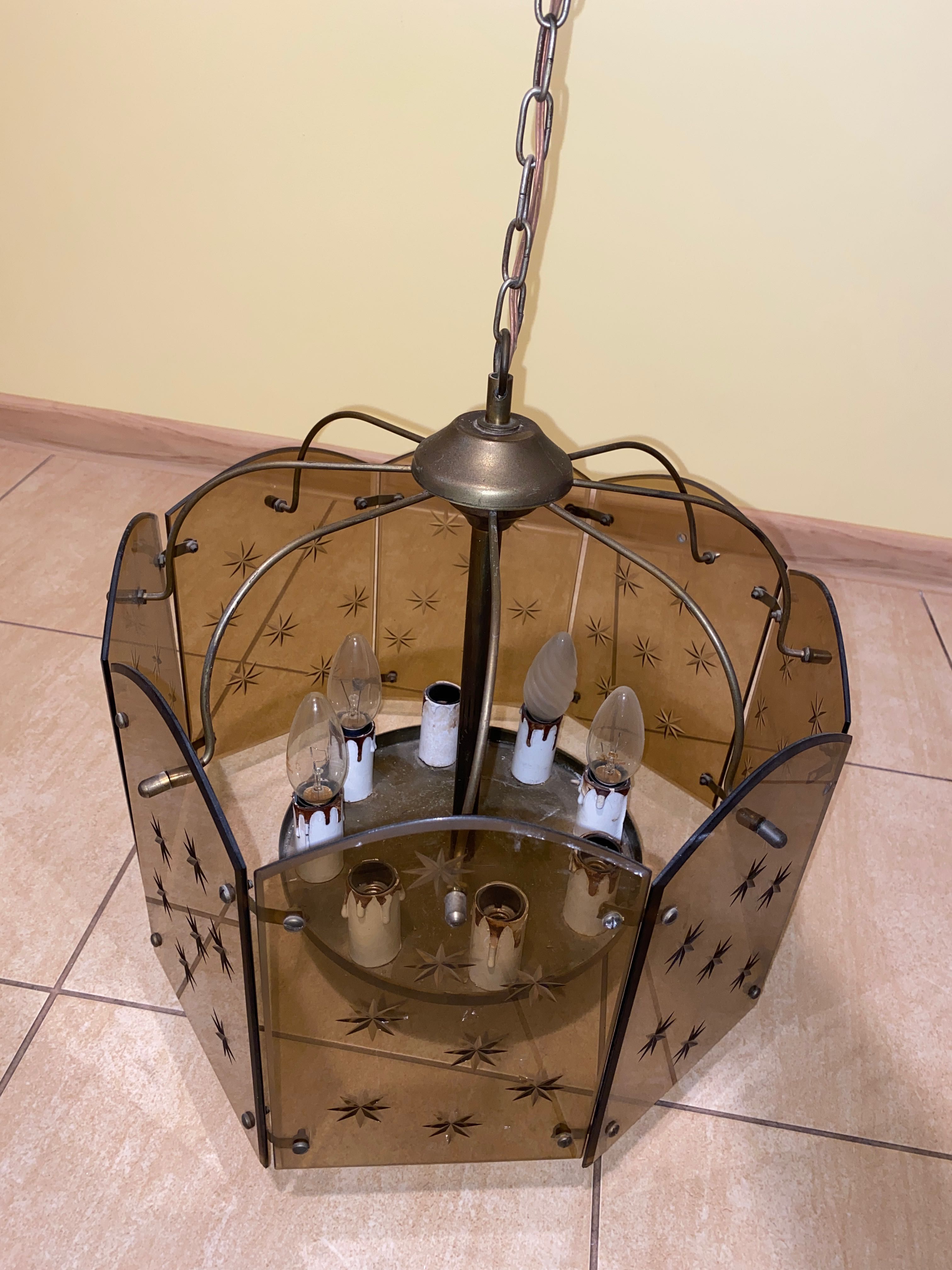 Elegancki żyrandol lampa do dużego pokoju