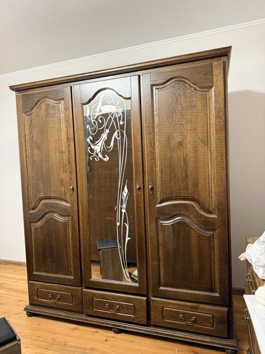 Шафа з натурального дерева дуб