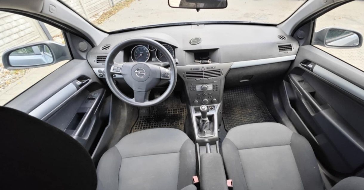 Opel Astra H Tanio ZAMIANA