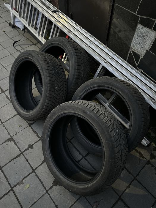 Зимова гума goodyear ultragrip performance+ 245/45 r18 2019