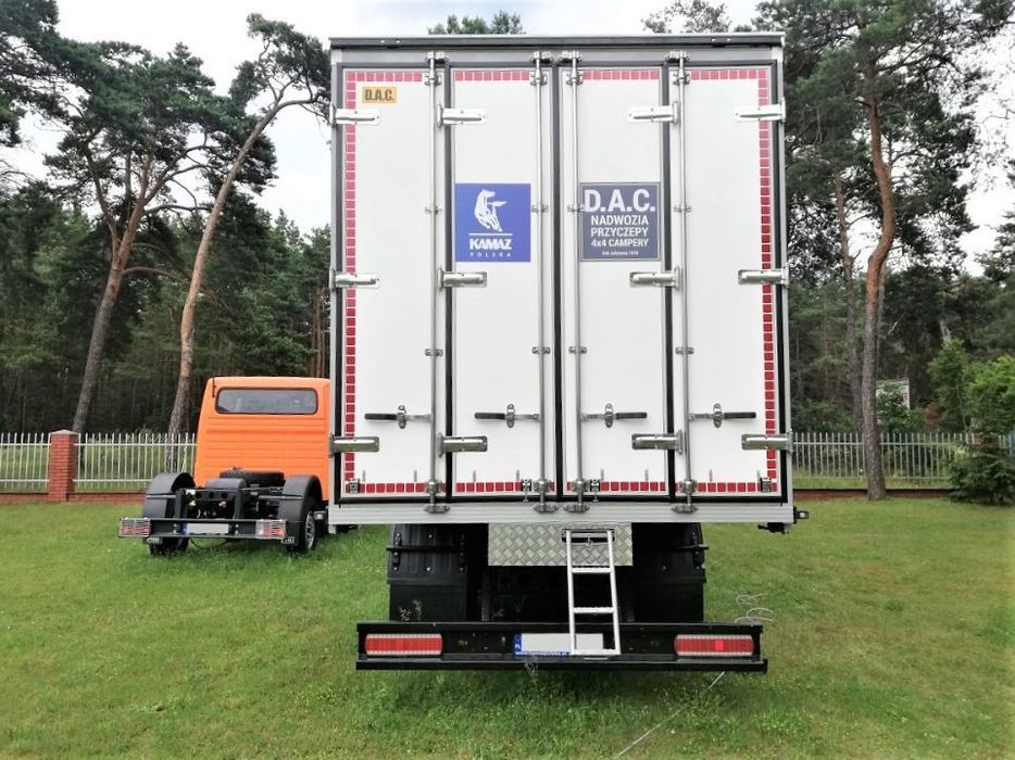 DRZWI TYLNE 4 SKRZYDŁOWE LEWA I PRAWA STRONA NOWE  KONTENER IZOTERMA