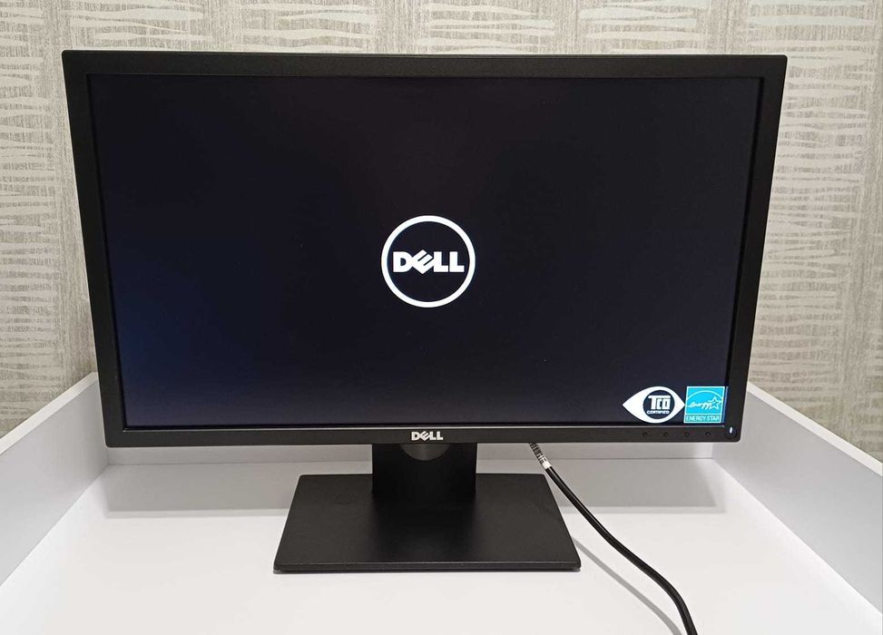 Монітор 23" Dell E2318H був користуванні