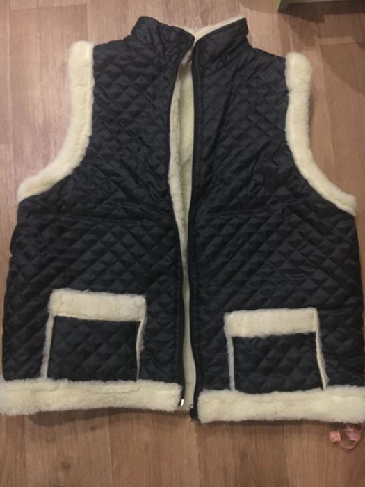 Продам жилетка тёплая
