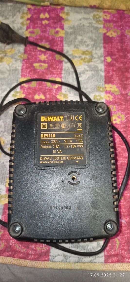 DeWalt DE9116 зарядка + аккумулятор 18V (рабочее, торг)