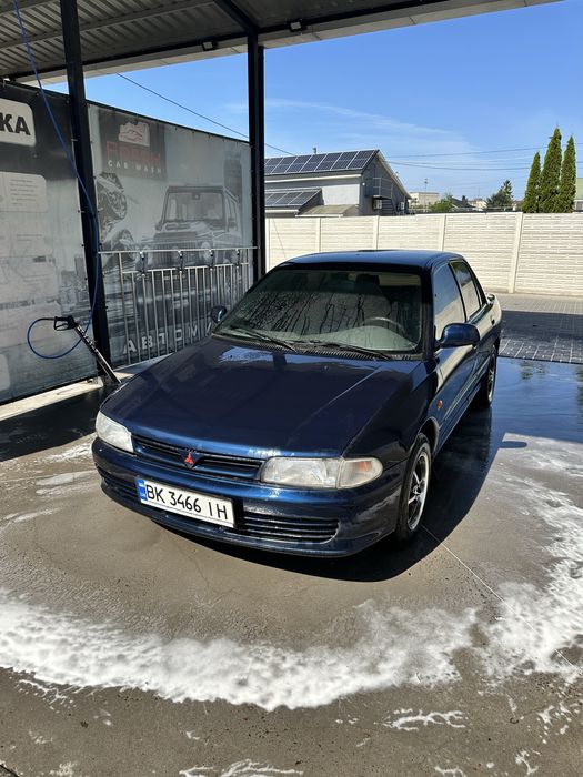 Mitsubishi Lanser