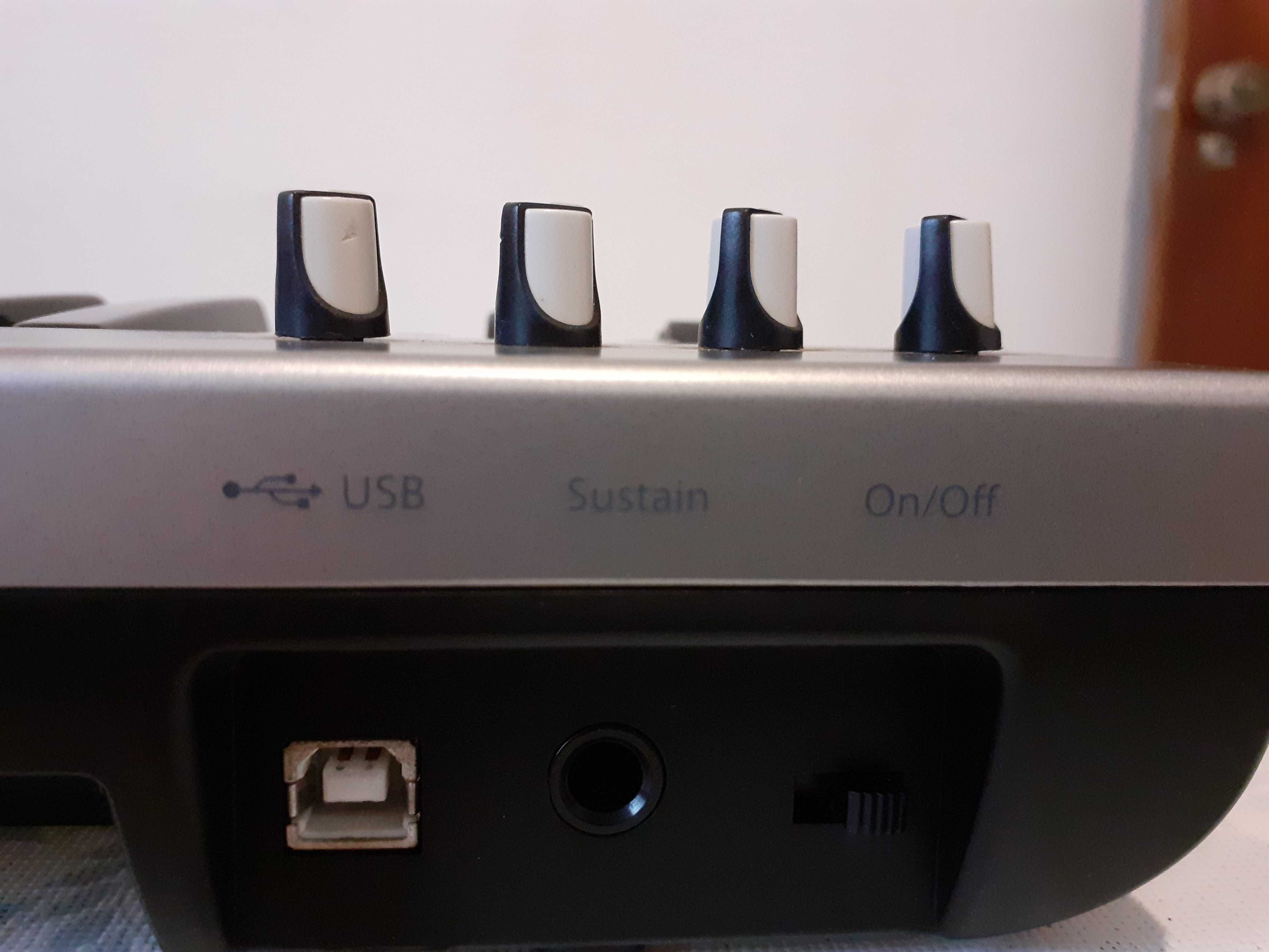 Teclado Controlador MIDI USB