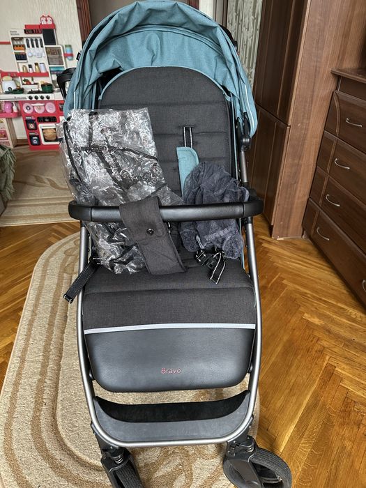 Прогулянкова коляска CARRELLO Bravo
