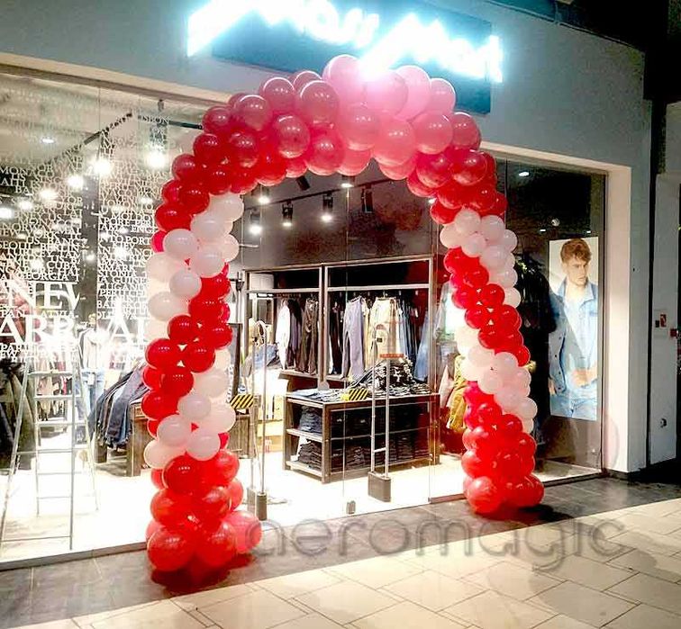 Оформлення кульками магазинів на відкриття, річницю, акції