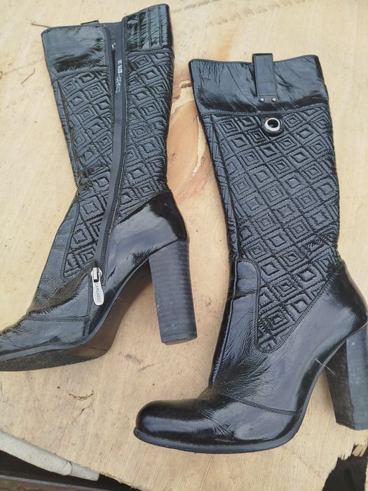 Чоботи жіночі вживані