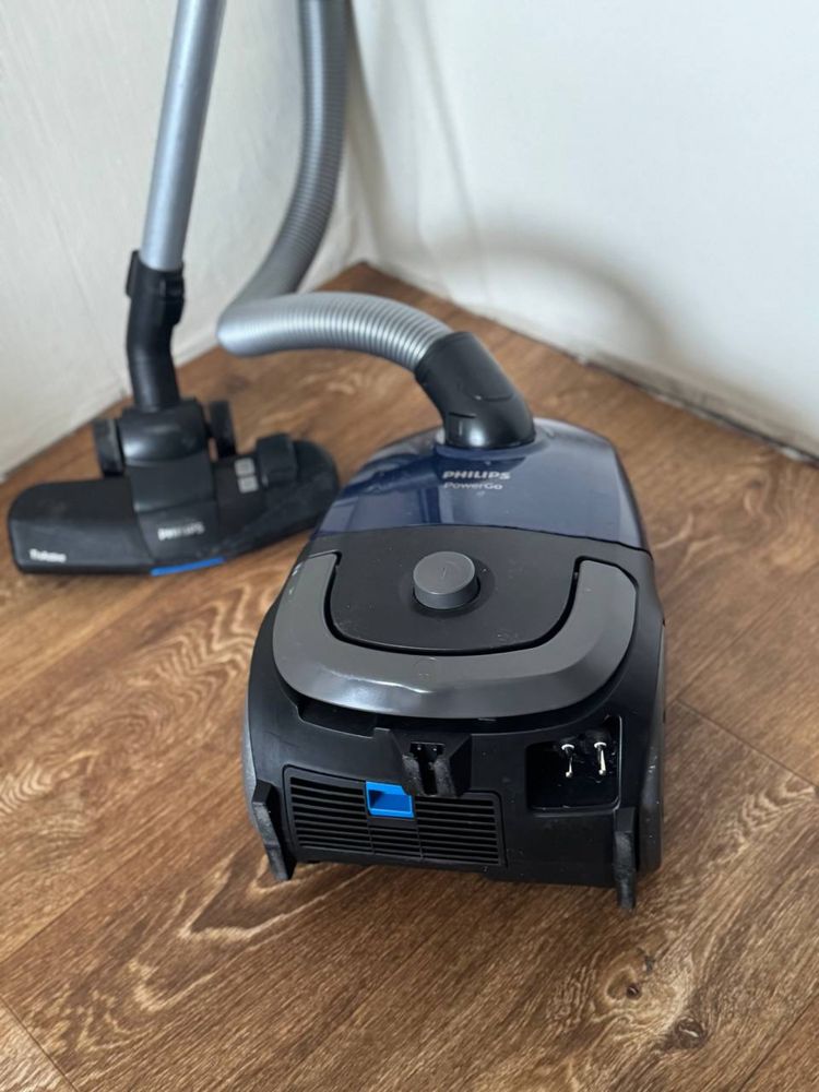 Пилосос fc8240/09 philips