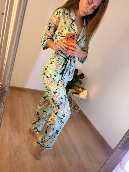 Піжама дуже приємна до тіла