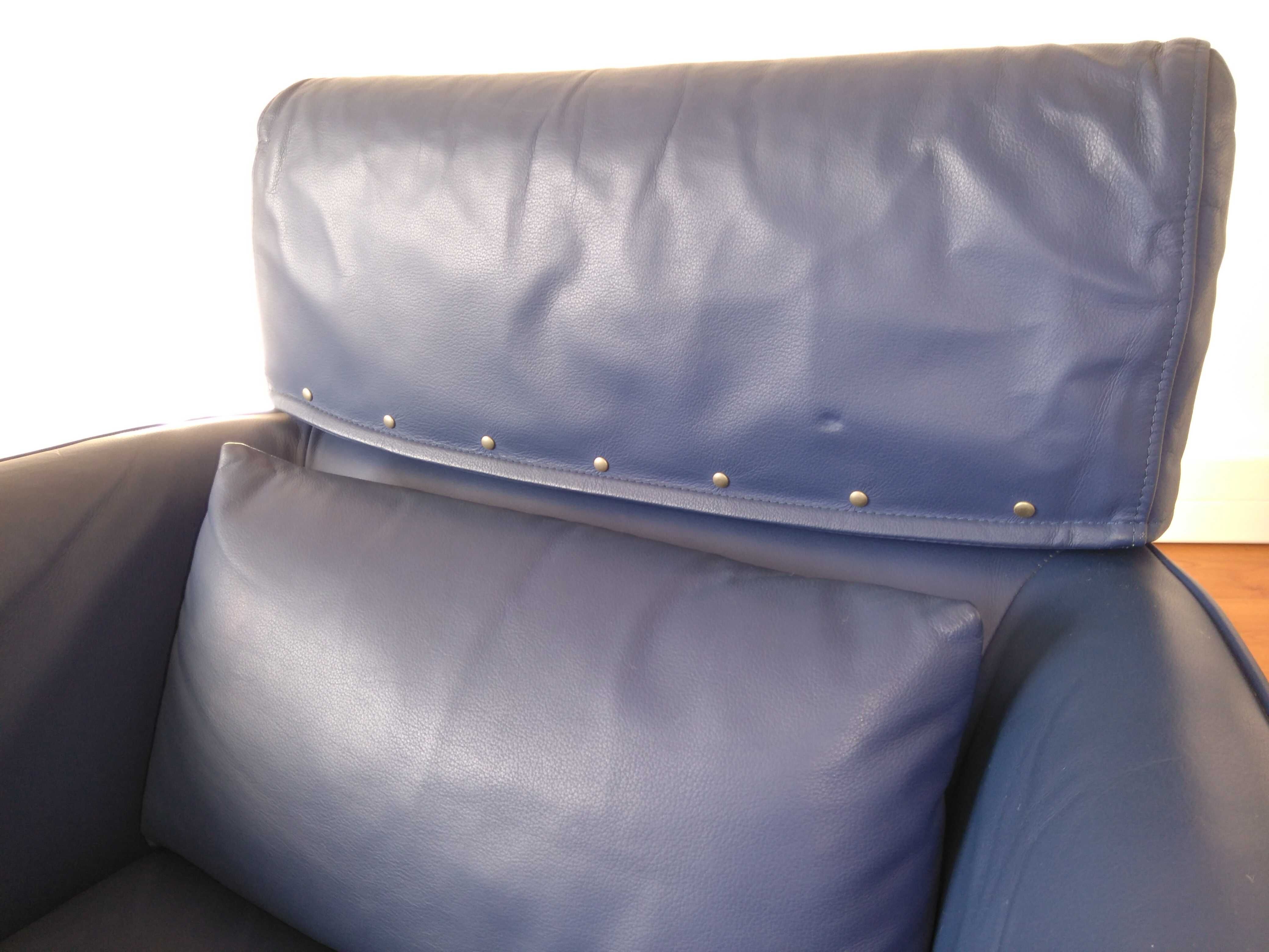 Cadeirão/Poltrona "ligne roset" em Cabedal (côr Azul)
