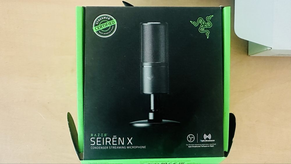 Мікрофон Razer seiren x