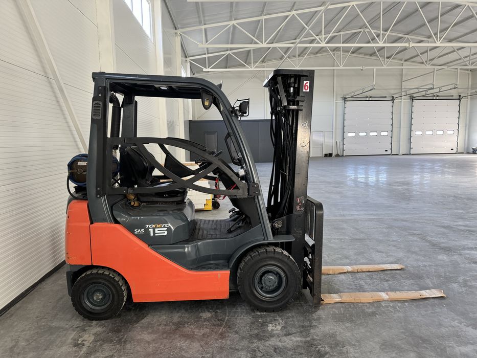 Продаж навантажувача TOYOTA 02-8FGF15, 2009 року в ідеальному стані!