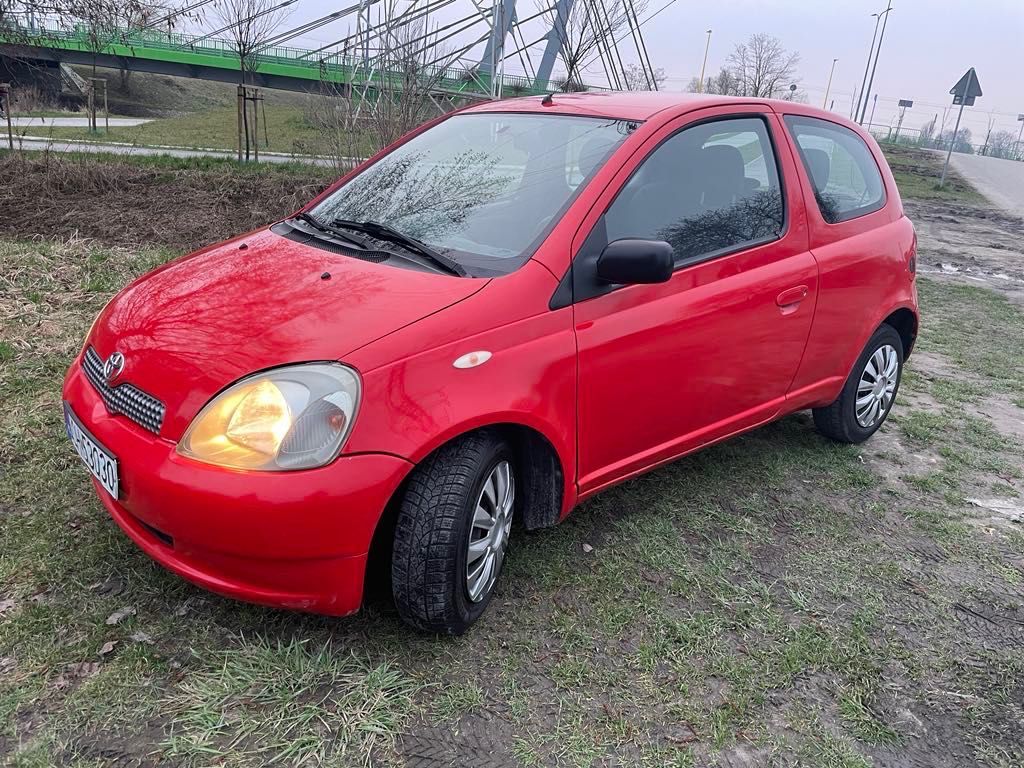 Toyota Yaris 1.3 benzyna 2001 rok