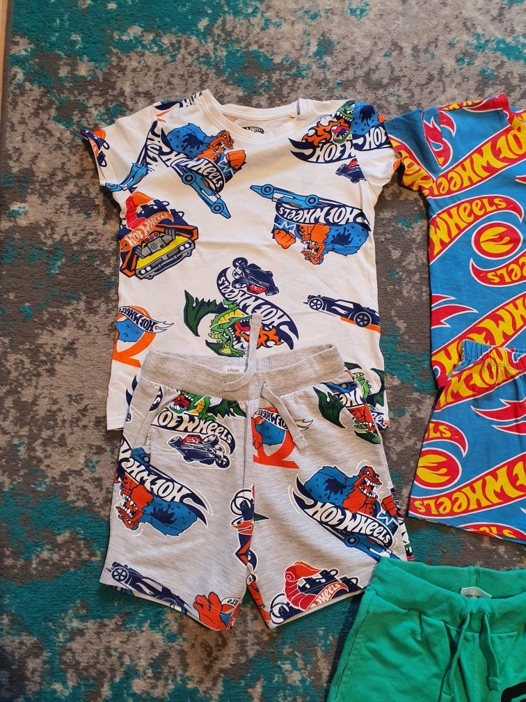 Komplet Hot Wheels 128