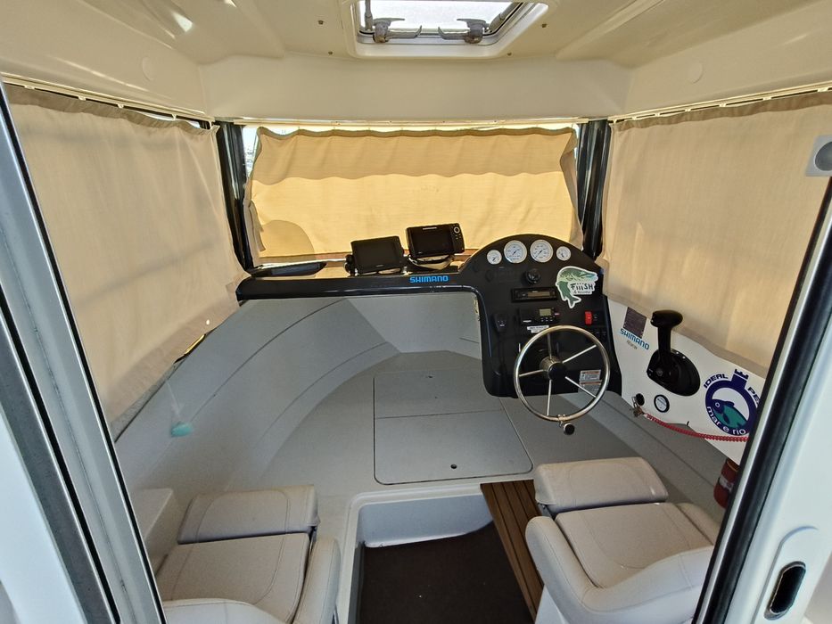 Vende se barco quicksilver 555 pilothouse, com mercury 115 de 2016