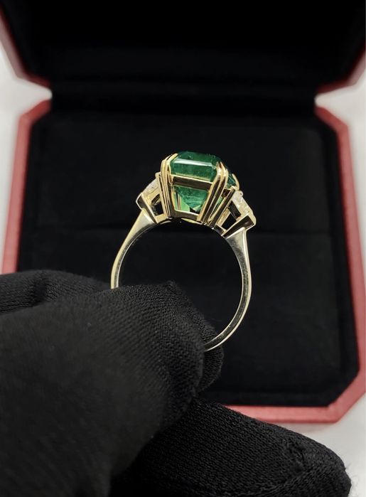 Золотое кольцо с Изумрудом 5,24ct и бриллиантами