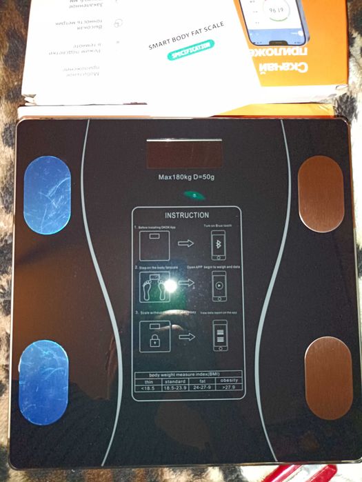 Умные Смарт весы,напольные , электронные,Bluetooth 180kg.программа.