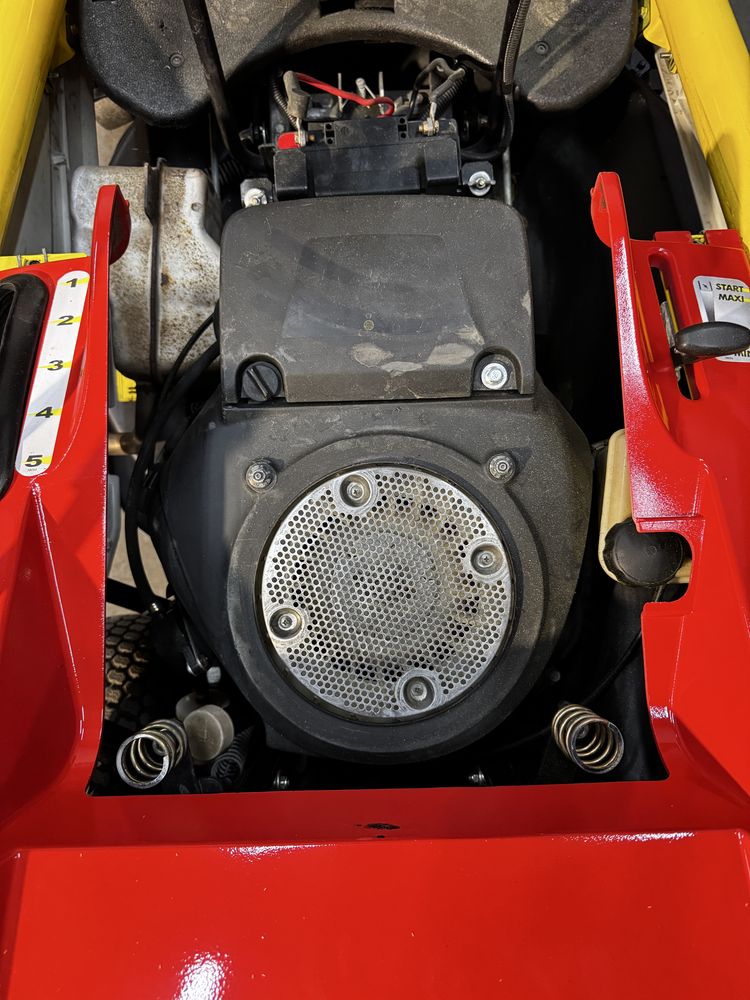 Traktorek kosiarka Wolf A80ProH Etesia Bahia Hydro HONDA GCV