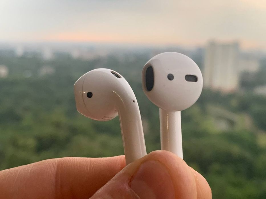 AirPods від Ployka