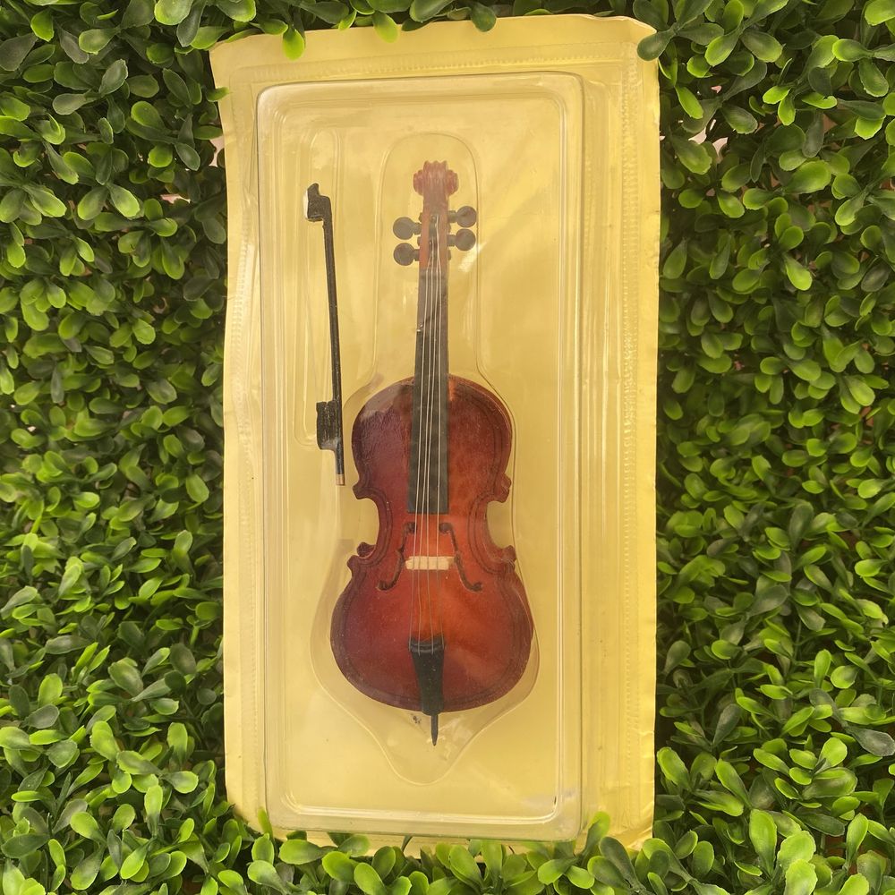 Violoncelo Decorativo em Miniatura