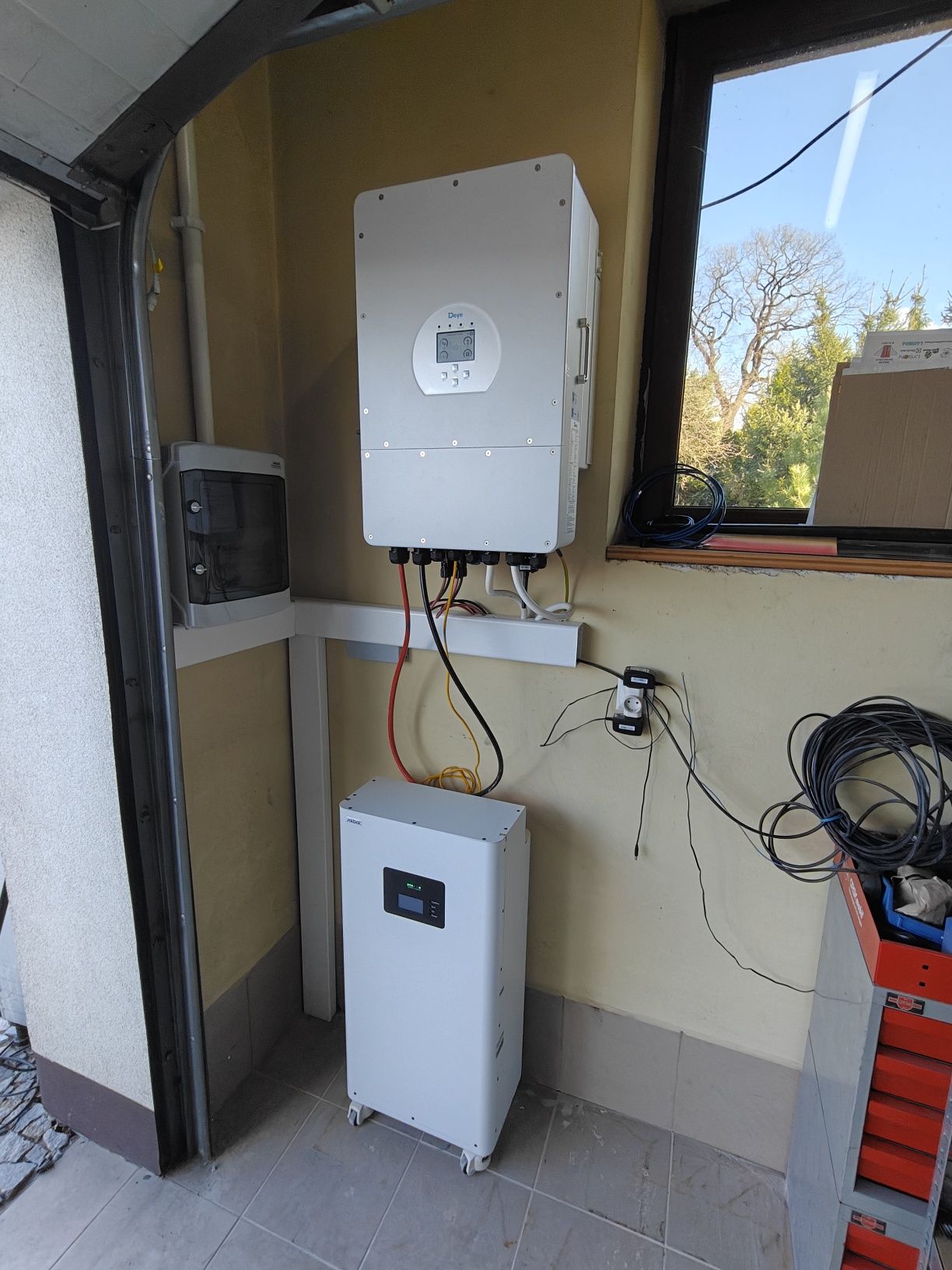 FOTOWOLTAIKA Hybrydowe Instalacje fotowoltaiczne Magazyny energii