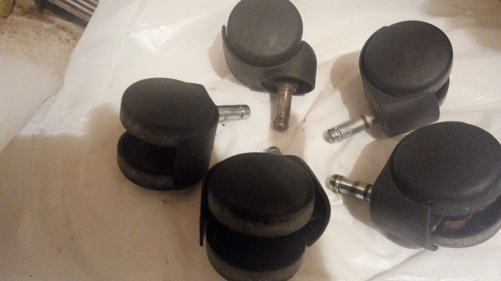 Продам колесики к офисным креслам