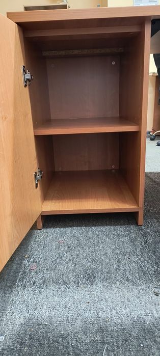 Biurko narożne wraz z szafką firmy Svenbox