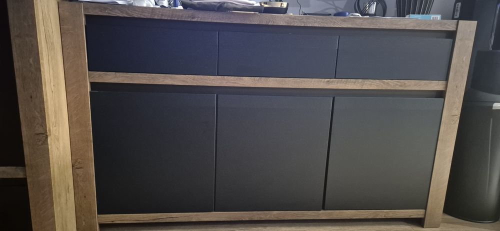 Zestaw mebli komoda i szafa