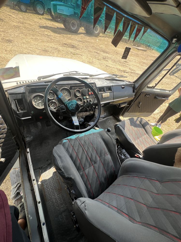 Продам ГАЗ-3309 в хорошем состоянии.