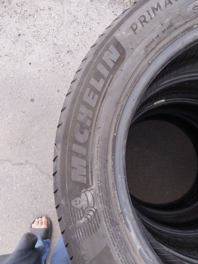Продам резину лето r18 225/55