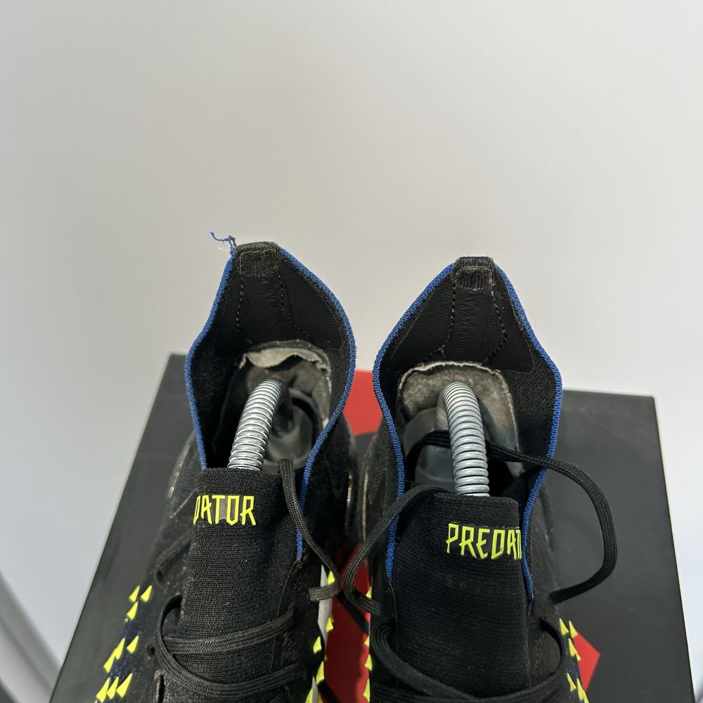 Buty piłkarskie Adidas Predator Freak.1 SG korki granatowe